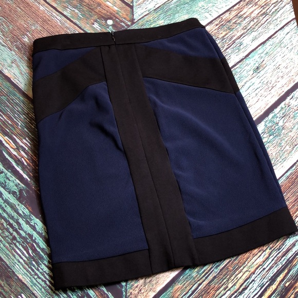 C8 - BCBGeneration Ribbed Knit Bodycon Bandage Skirt - 4 - Picture 2 of 5